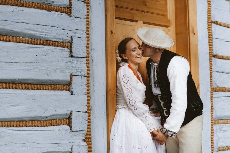 Ślub i wesele w stylu folkowym - Jaworze Nałęże