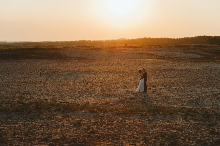 Plener ślubny na pustyni Błędowskiej