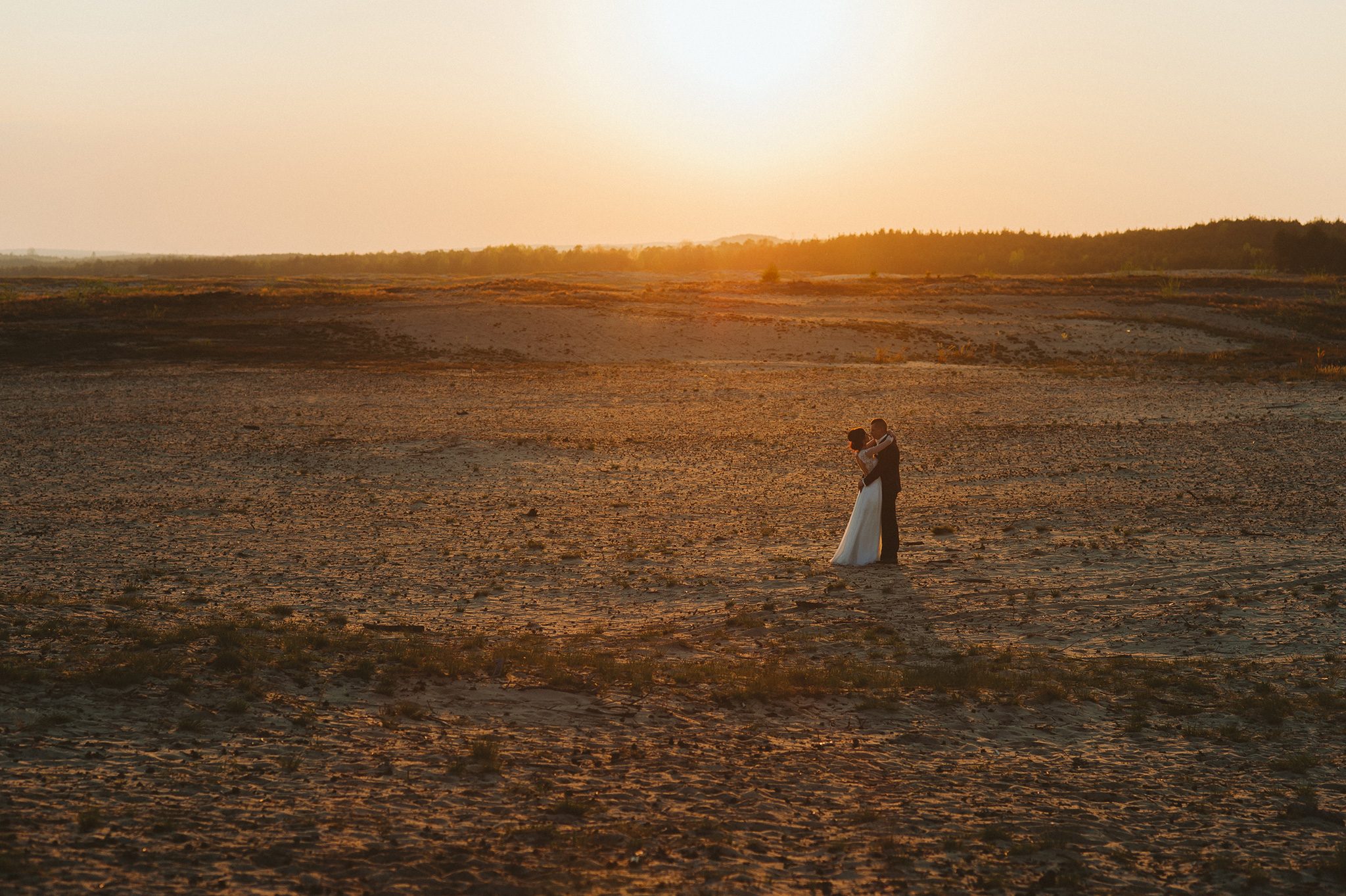 Plener ślubny na pustyni Błędowskiej